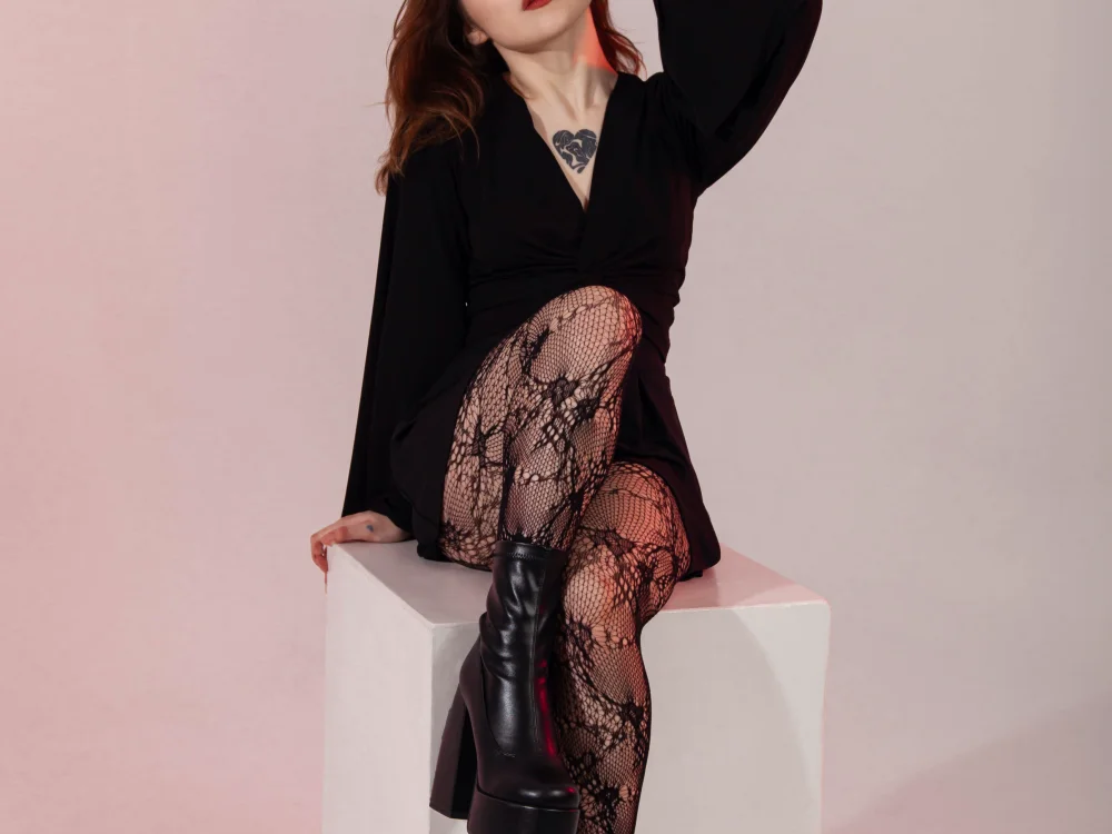 lunar_Sanata Adlı Modelin Çevrimdışı XXX Sohbeti