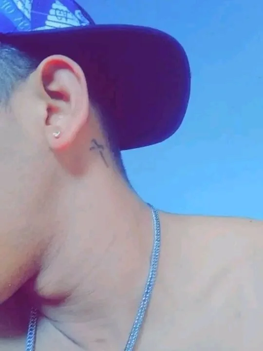 Beto_2323's Offline XXX Chat