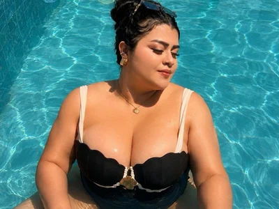 EmiliBoobss Female Bigtits Live Cam Adult