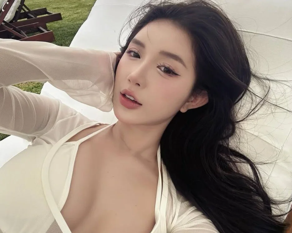 Miss_lovexx: офлайн-секс-чат