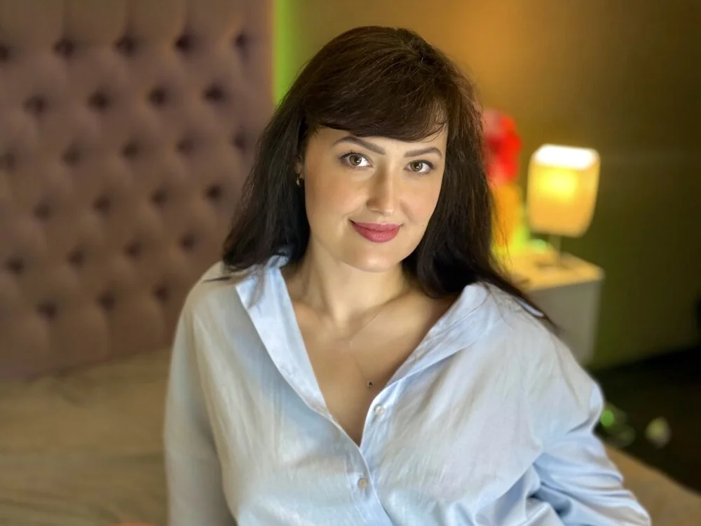 NathalyStarsn Offline XXX chat