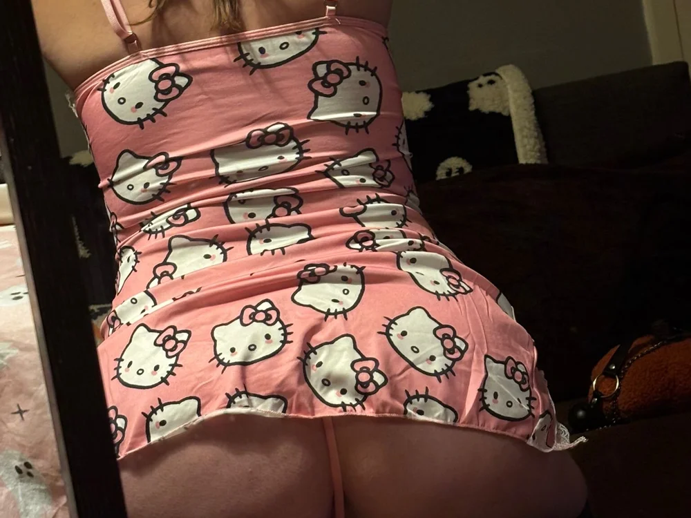 tiny_rosa2k20's Offline Chat Room