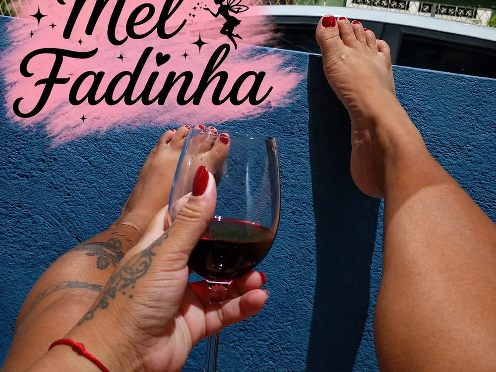 MelFadinha offline XXX-chat