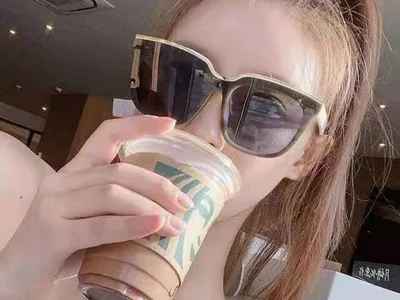 Lucy-cici Offline XXX Chat