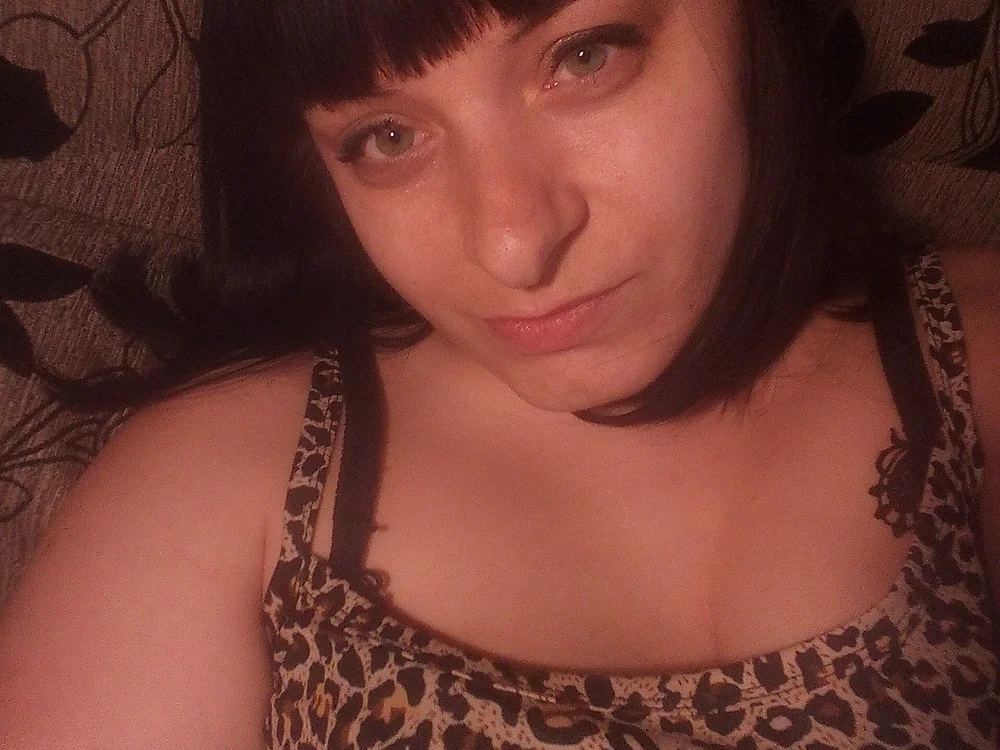 Strawberry_Sweetdream's Offline XXX Chat