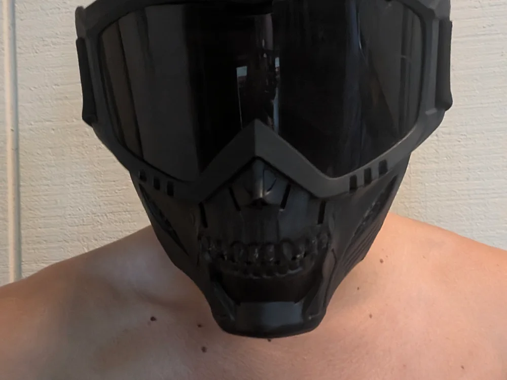 Chatroom XXX hors ligne de Lonelyboiatl