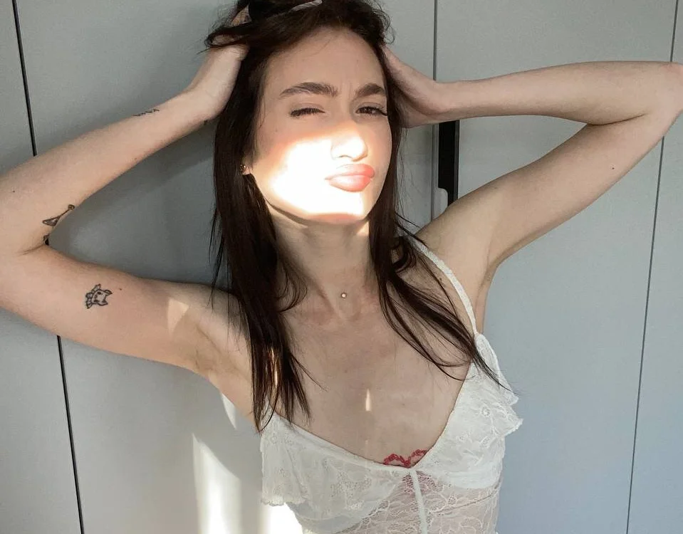 KittyOutdoor's Offline Chat Room