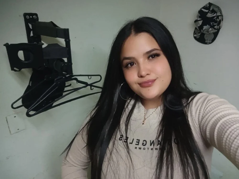Evelyn_Ramirez7のオフラインチャットルーム