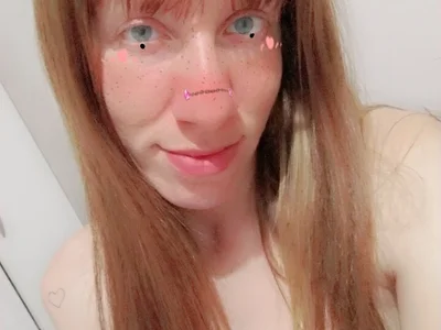 Lynapink Couple Spanishspeaking Webcam Naked