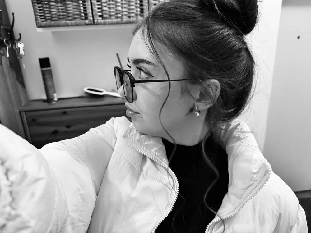 Brielle_heart's Offline Chat Room