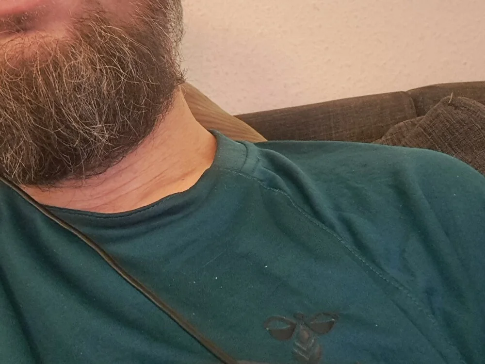 Hiphophippiethehip50's Offline XXX Chat