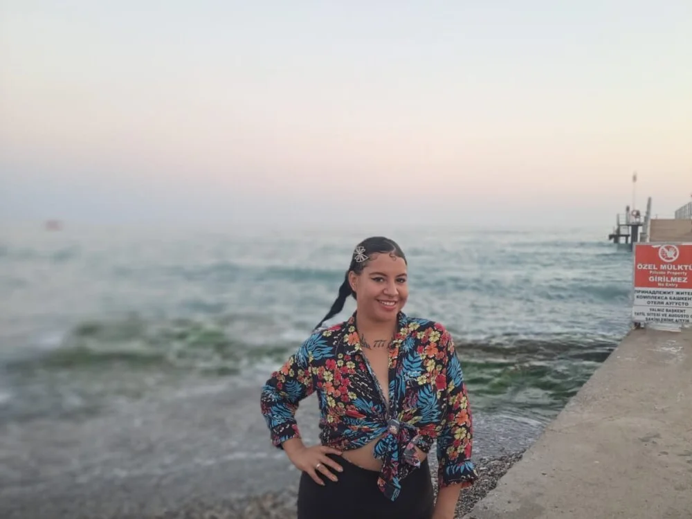 hotskins: συνομιλία ΧΧΧ εκτός σύνδεσης