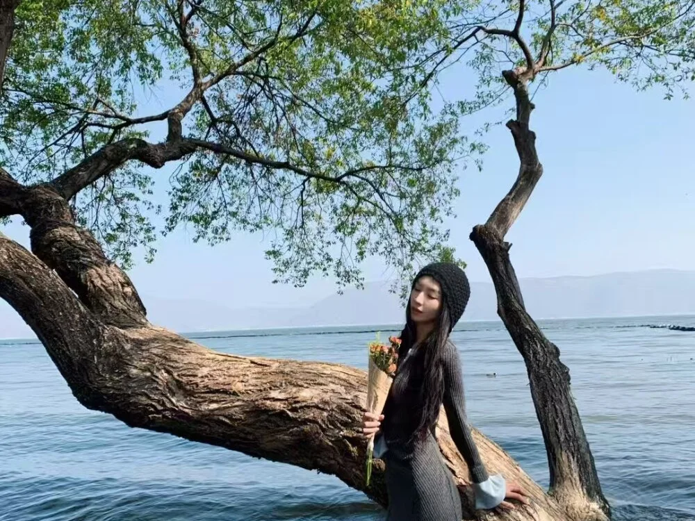 Bgirl-001 Chat XXX Ngoại tuyến