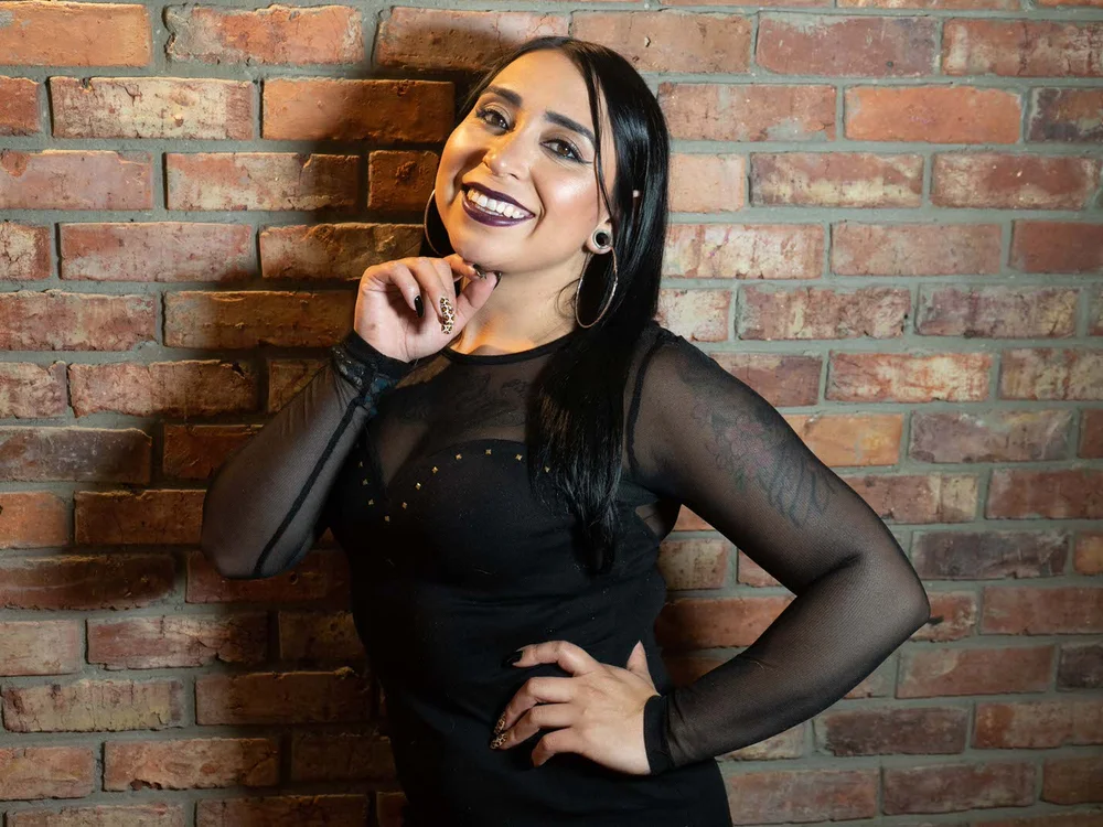 دردشة Clarise_Allen الجنسية دون اتصال