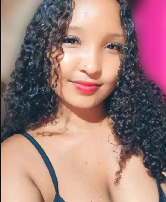 LauCarnelle Chat XXX offline