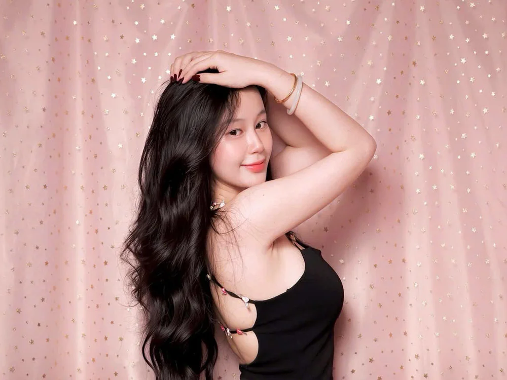 Bongiu08's Offline XXX Chat