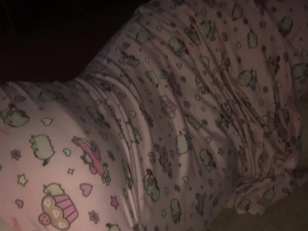 Pink_girl0n Offline XXX-Chat