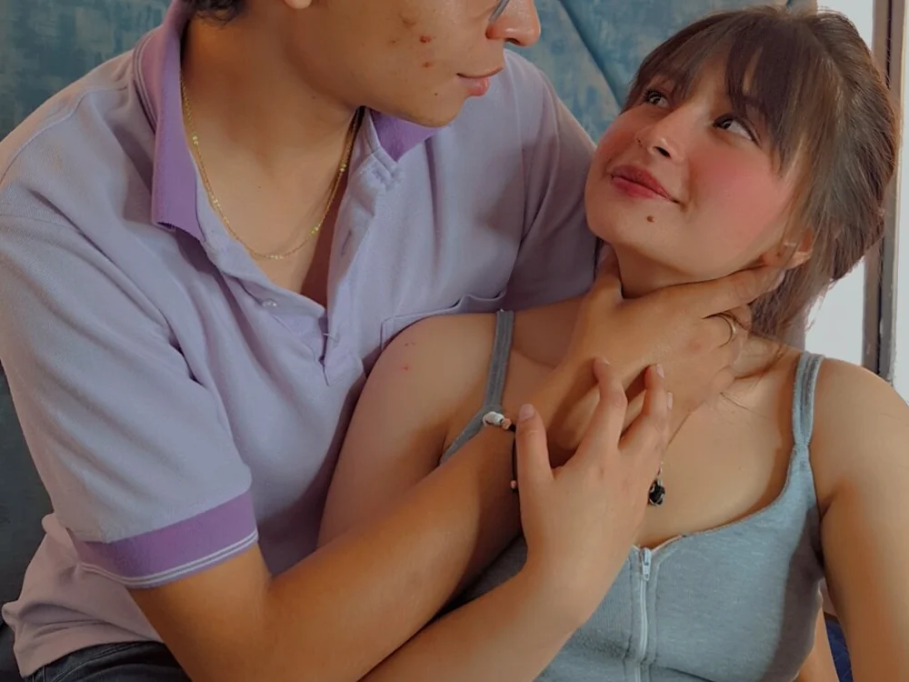 Dominick_and_Nikky's Offline XXX Chat