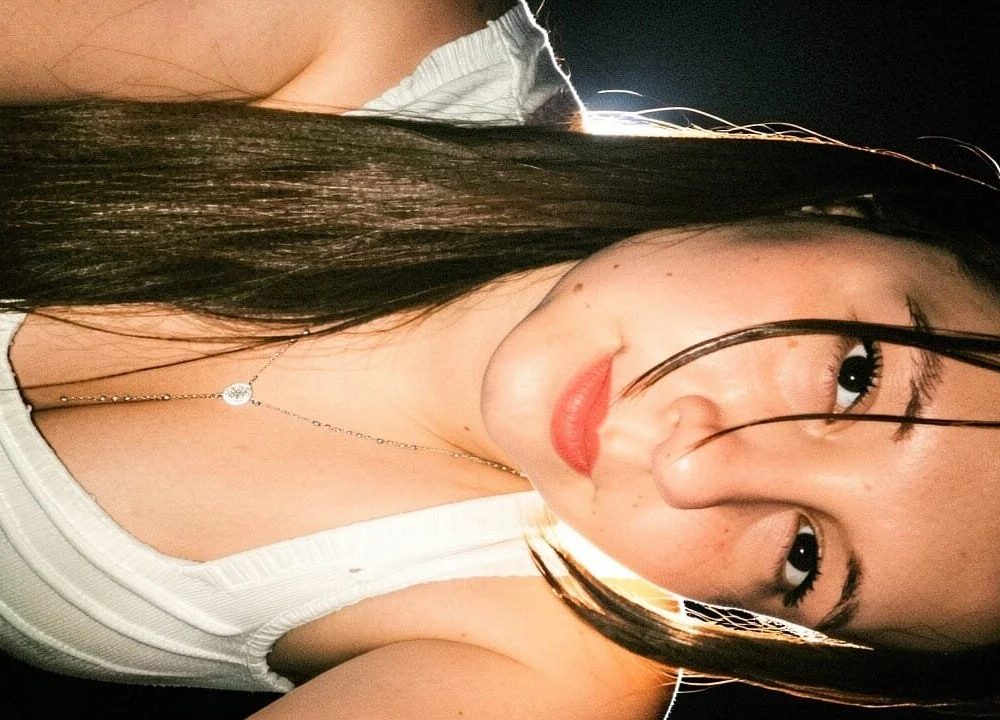 Chatroom XXX hors ligne de RoxyWilde