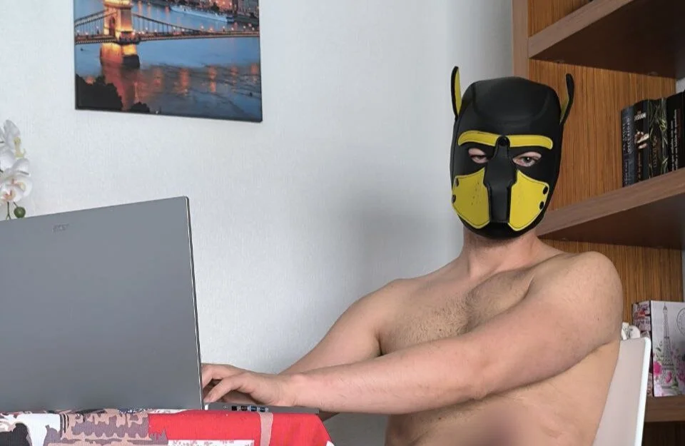 PuppyUrano24 offline chatrum