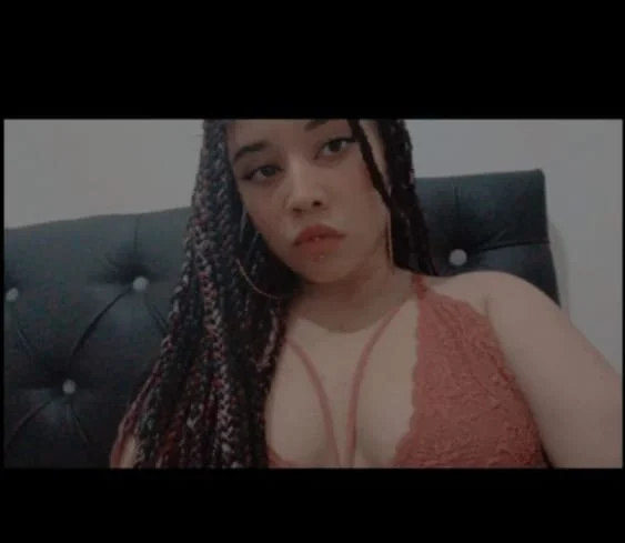 sofiahot02's Offline Chat Room