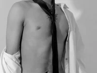 Model MiikeOthon