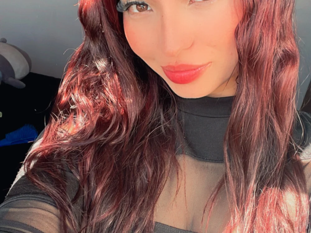 Adhara_red offline chatrum