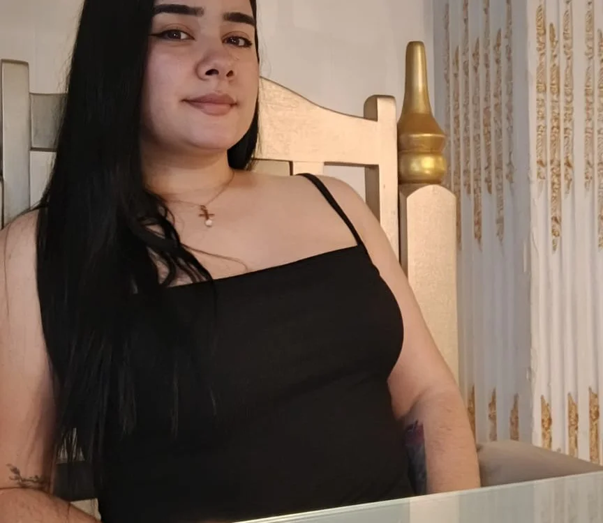 danna_bloom_'s Offline Chat Room