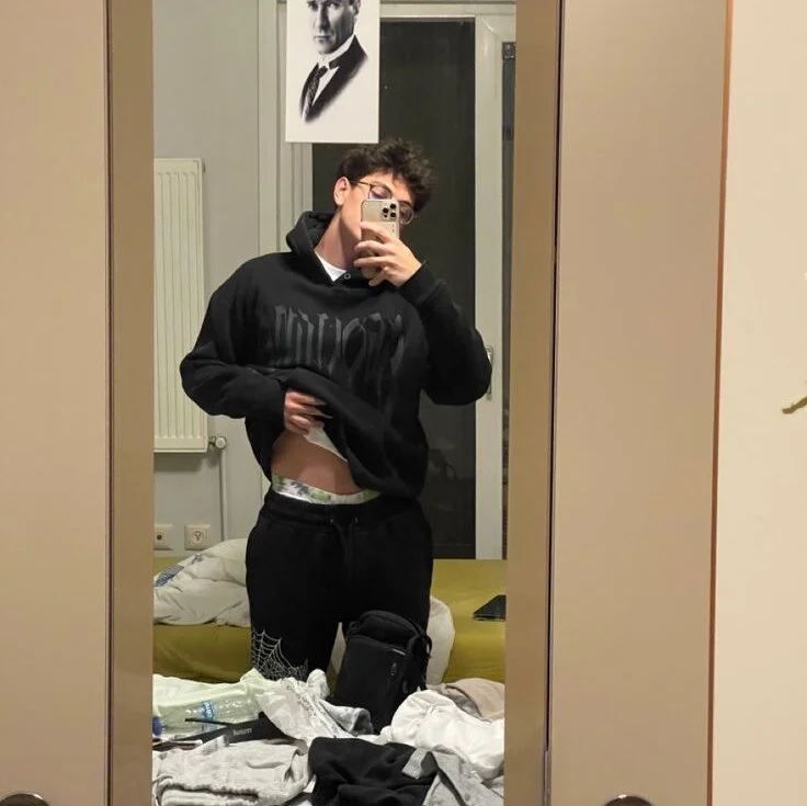 utkucan2647のオフラインXXXチャット