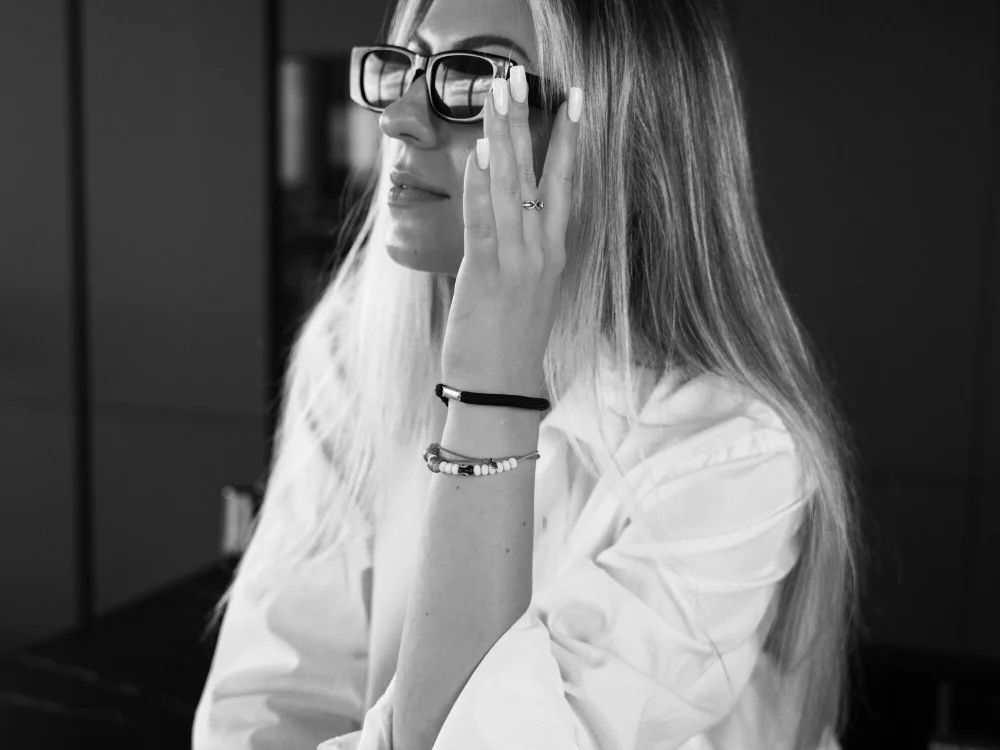 24caprice's Offline Chat Room