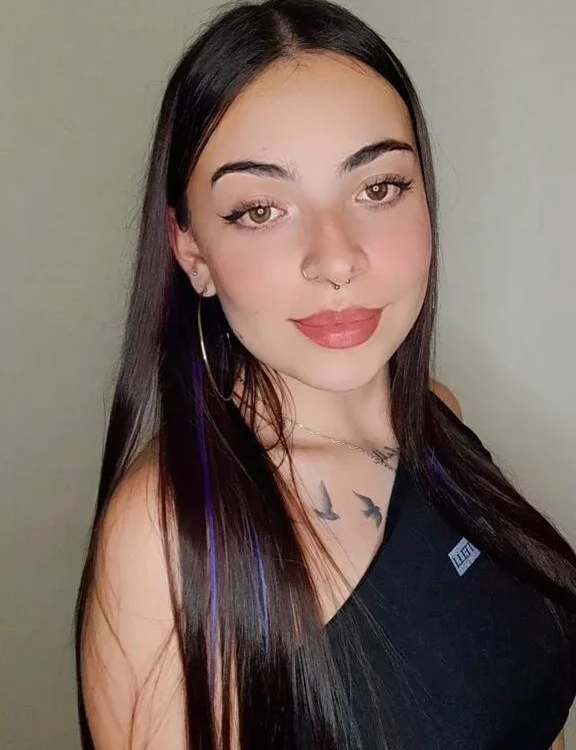 Morgana_Pink's Offline Chat Room