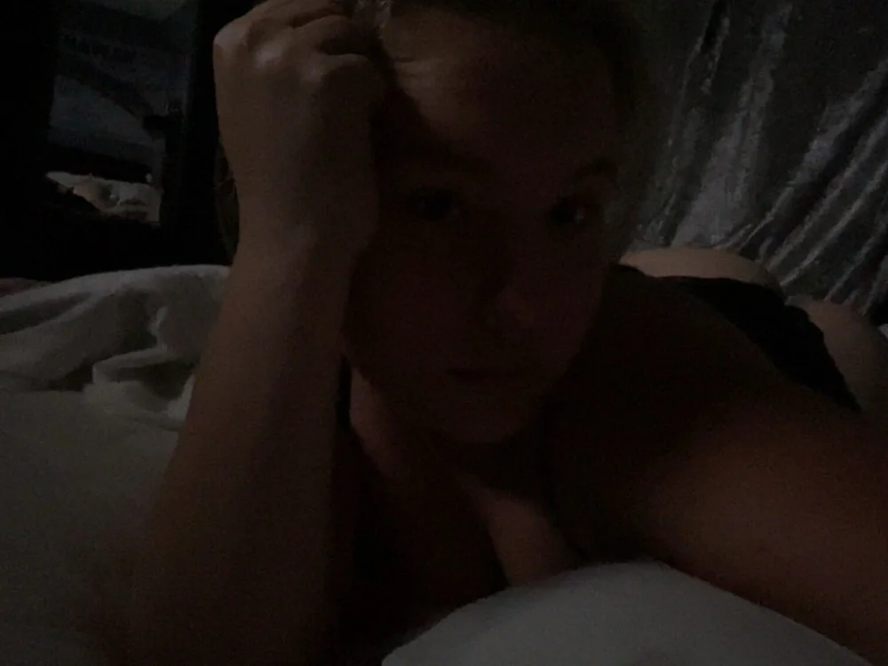 Offline XXX chat modela Hollpopss