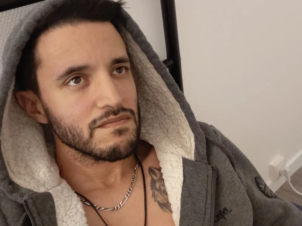 Chatroom XXX hors ligne de Aurelian76200