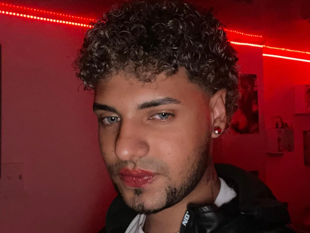 zack_kunn1 offline chatrum