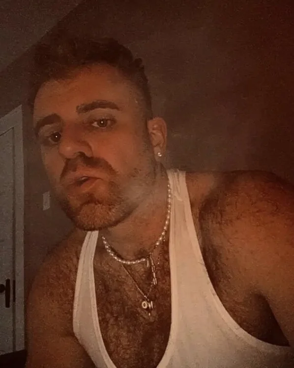 papavacci@xh's Offline Chat Room