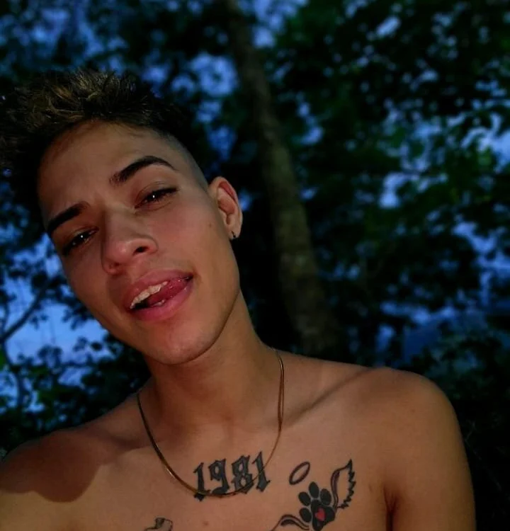 Oliver_Thomson's Offline XXX Chat