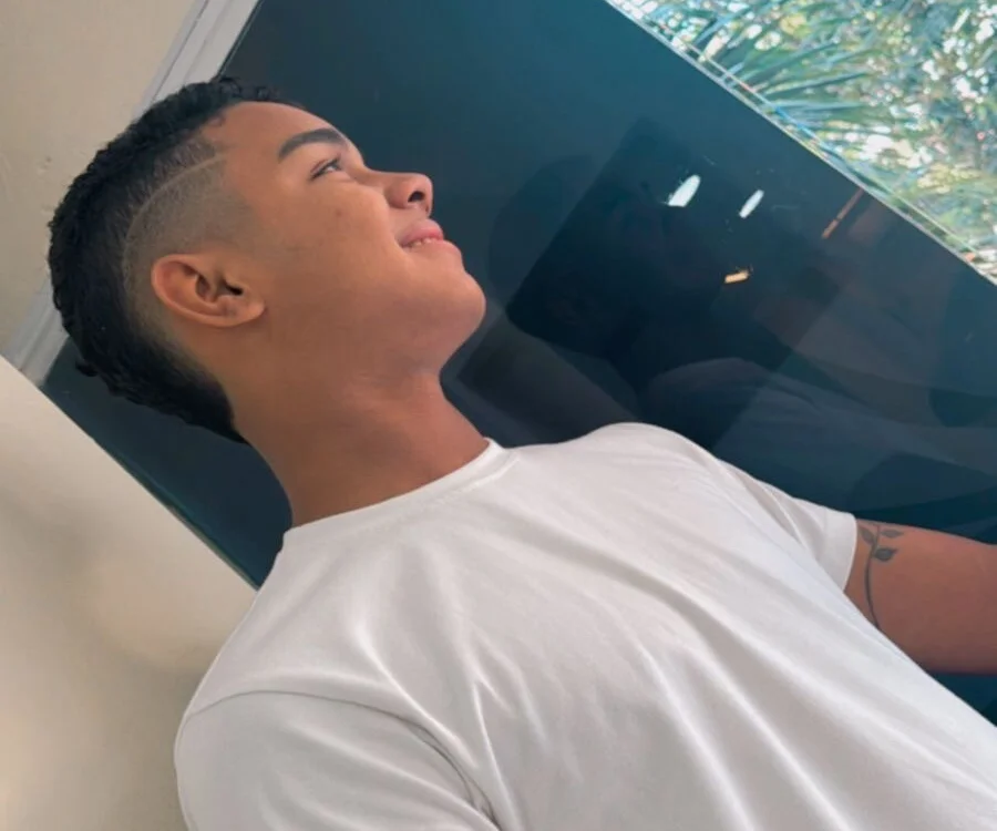 Brent_Connet's Offline XXX Chat