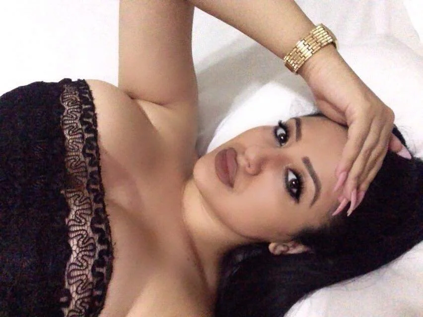 maiadiamondd's Offline XXX Chat