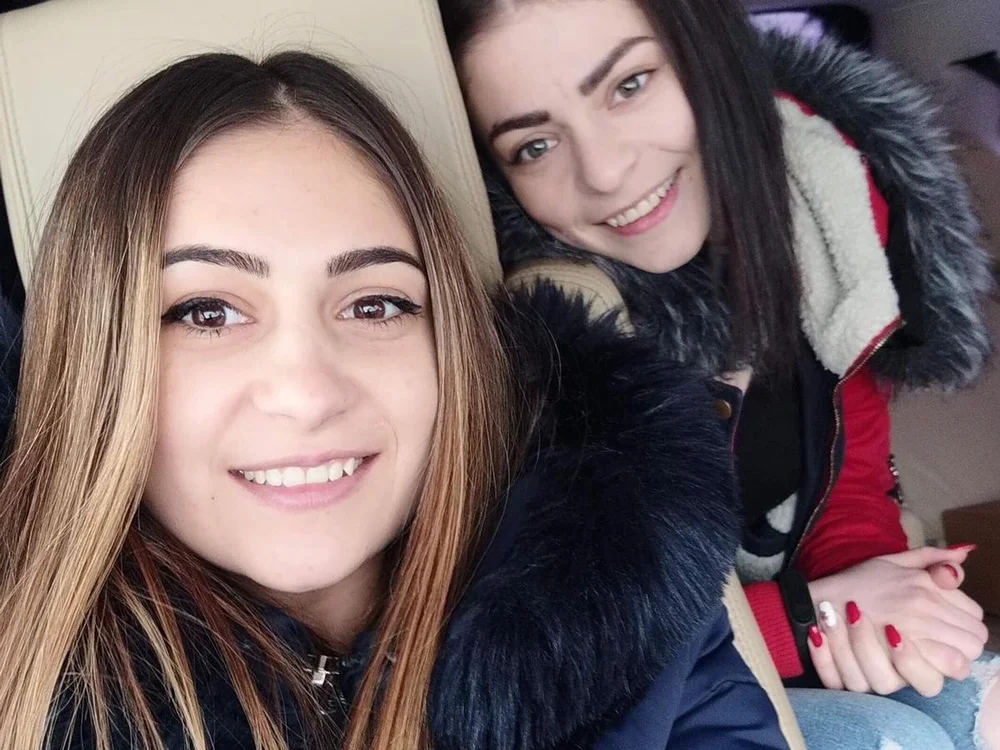 lesbiancouplexx's Offline XXX Chat