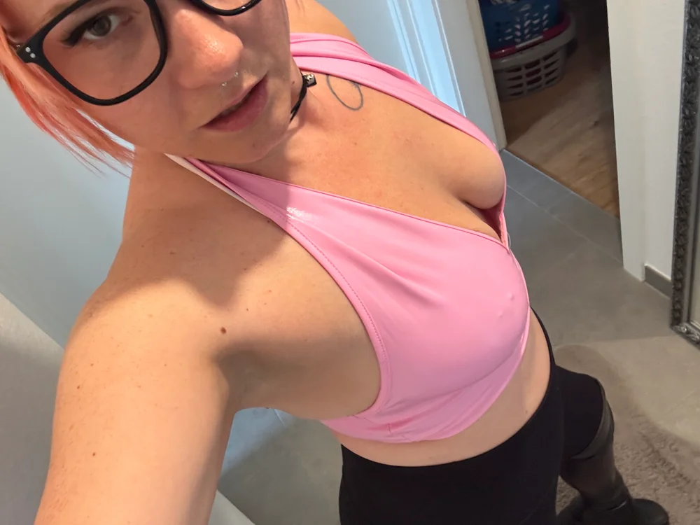 Fiebie_licious_ - Live Sex Cam