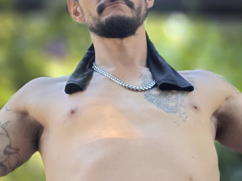 Russelltastic's Offline XXX Chat