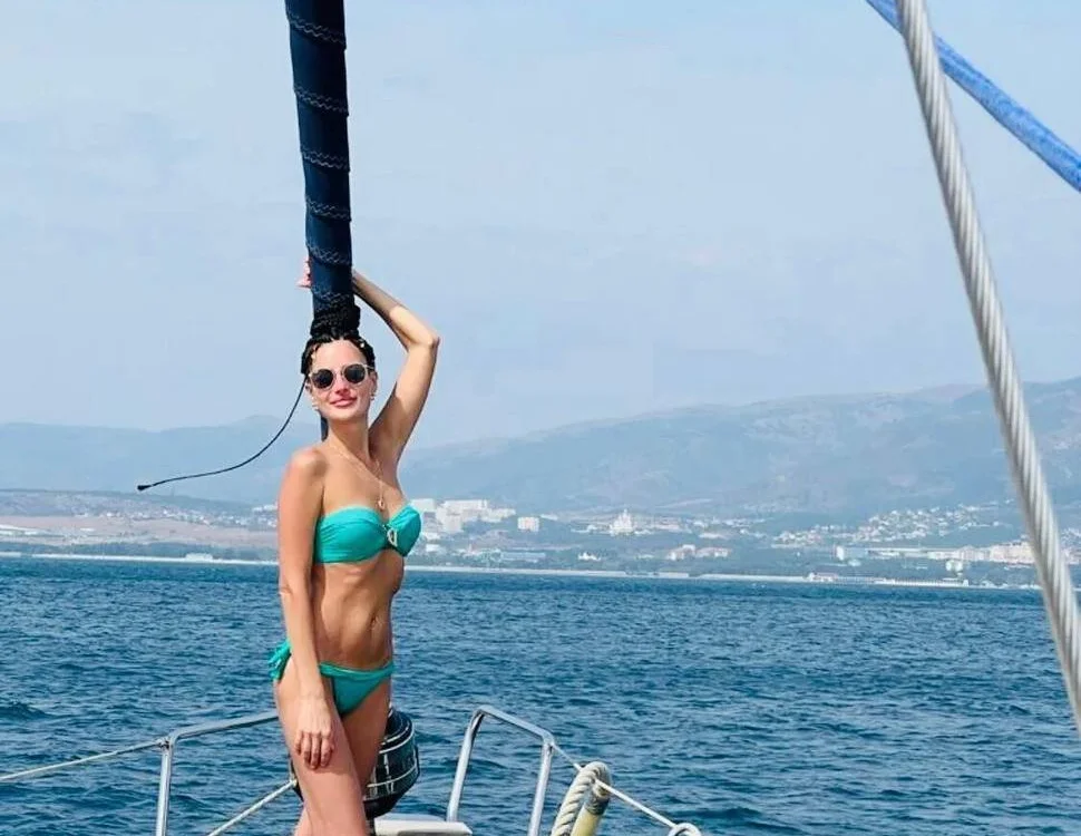 XXX chat uživo modela LeilaJarvis