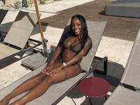 Princessvocals live cam profile - MySuperHot