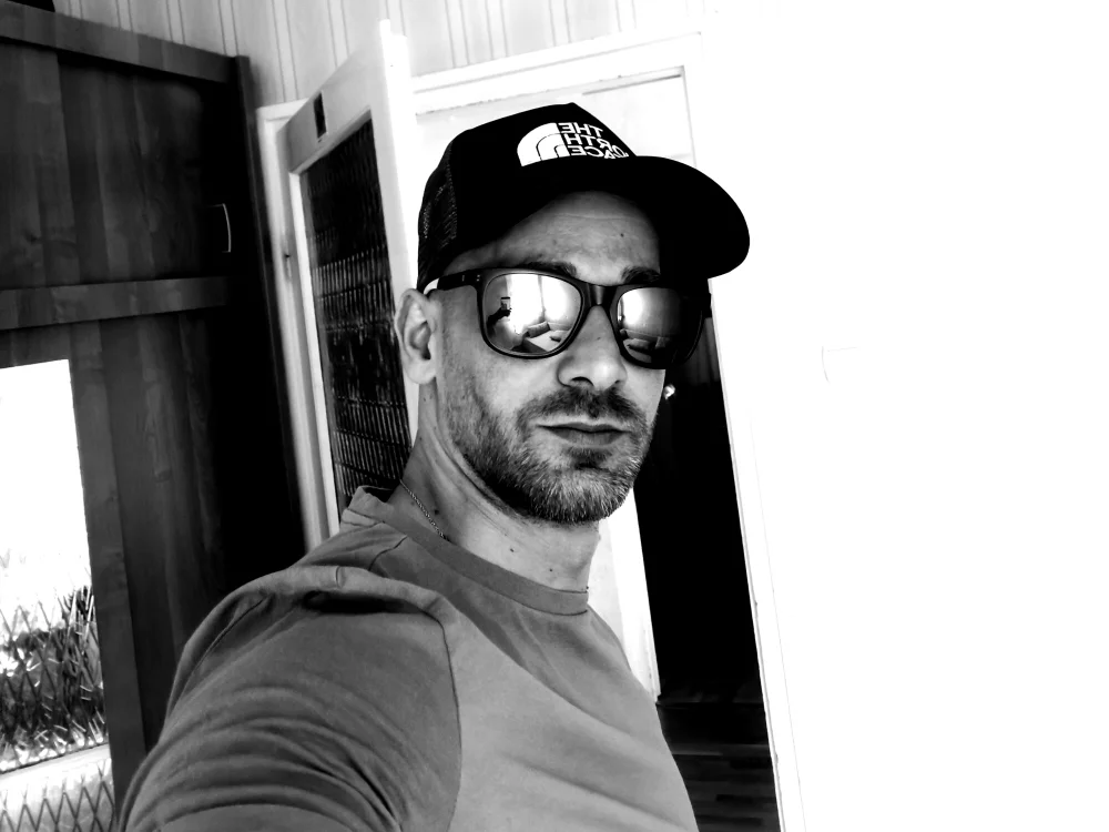 Zsozso25n Offline chat-huone