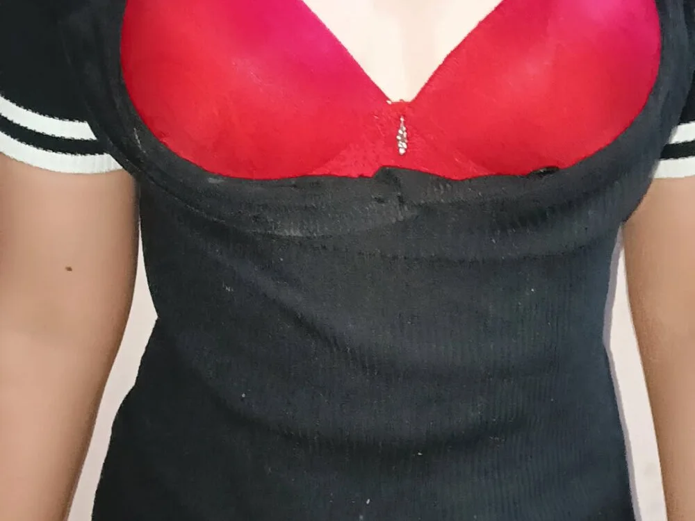 virgin_ayesha: συνομιλία ΧΧΧ εκτός σύνδεσης