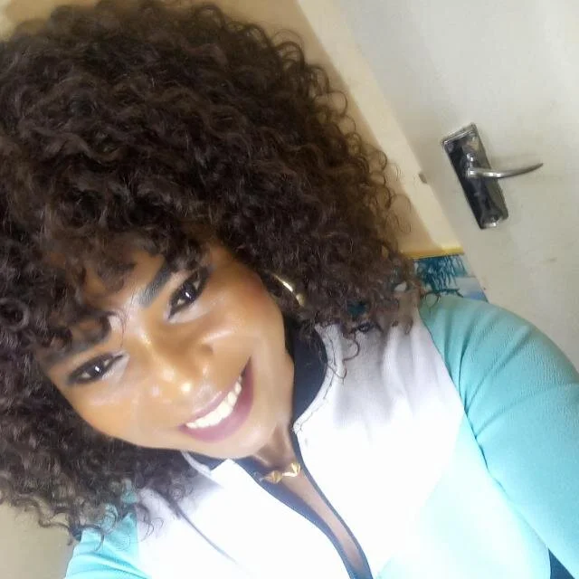 Chat +18 off-line de SpicyMatureLiz