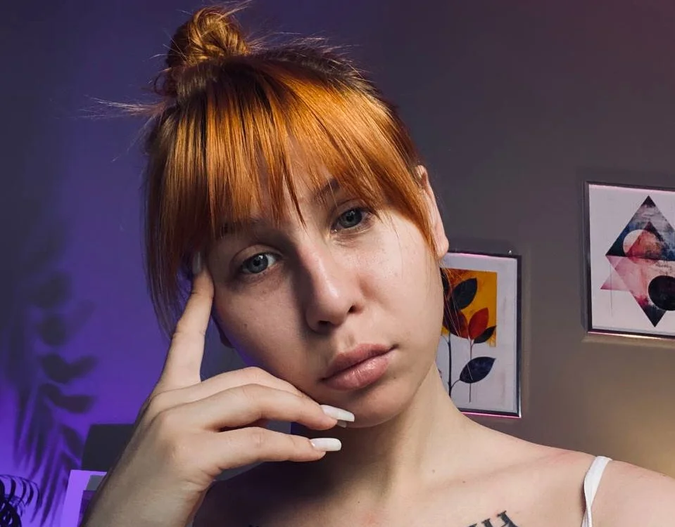 دردشة RoyAngela الجنسية دون اتصال