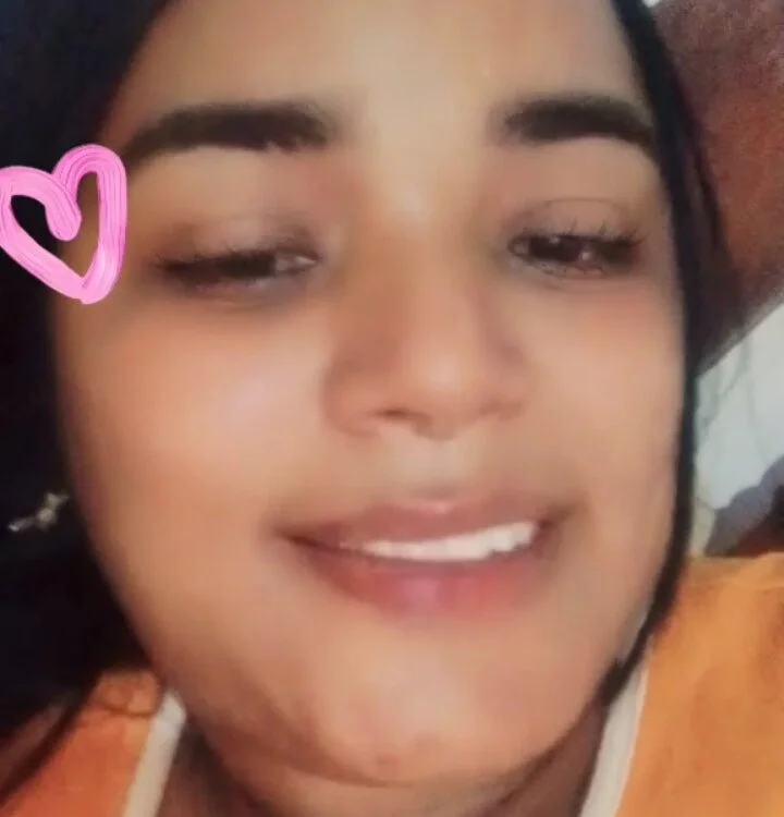 Francheska25's Offline Chat Room