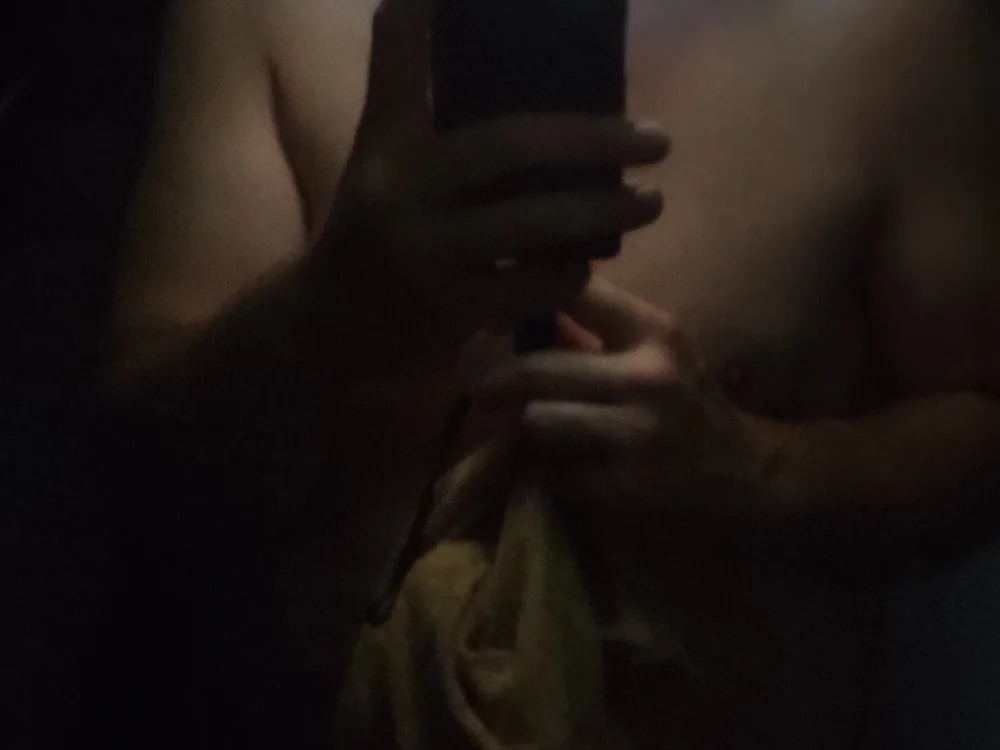 LuciGotHarder offline chatrum