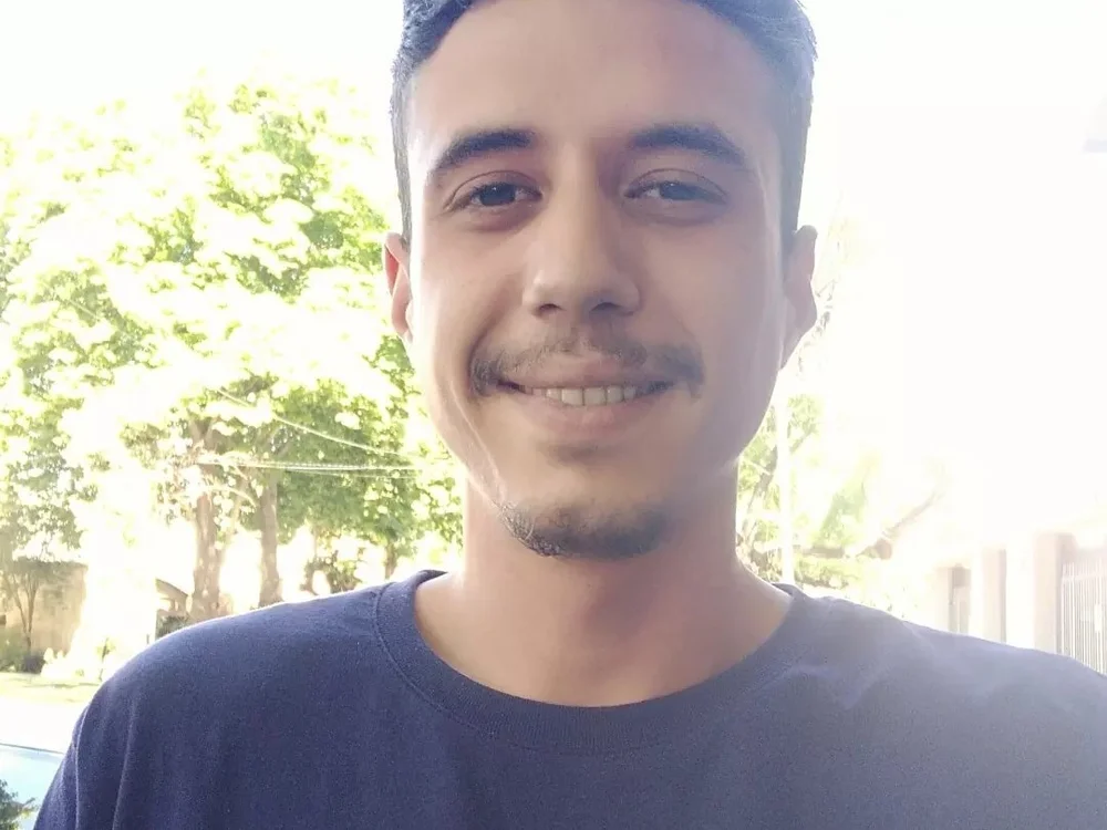 diegoarmando86's Offline Chat Room
